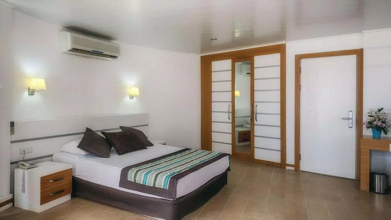 ROYALTOWER_SHABAVIZ (17).jpg